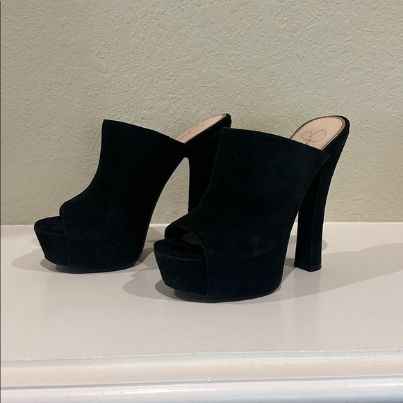 Jessica Simpson Chic Black Platform Heels - Picture 3 of 12